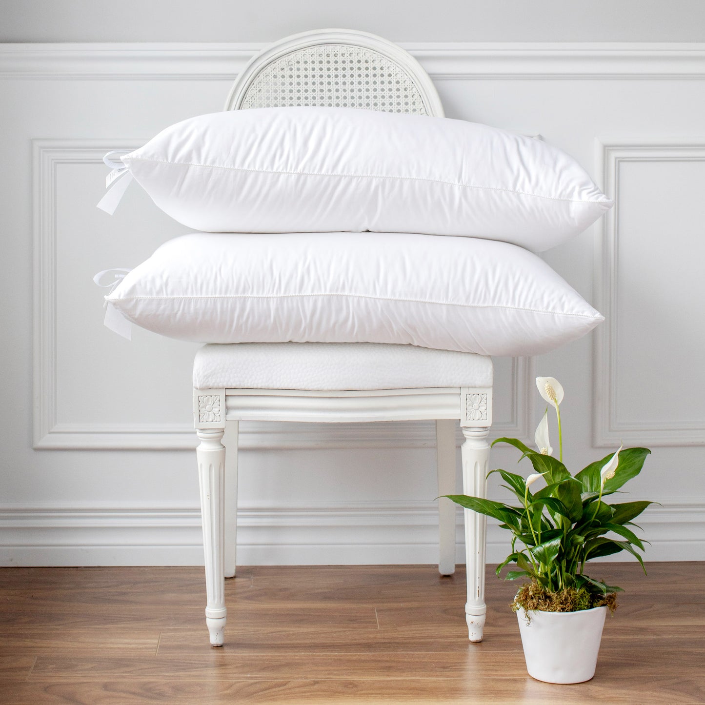 St.Geneve Hutterite Pillow