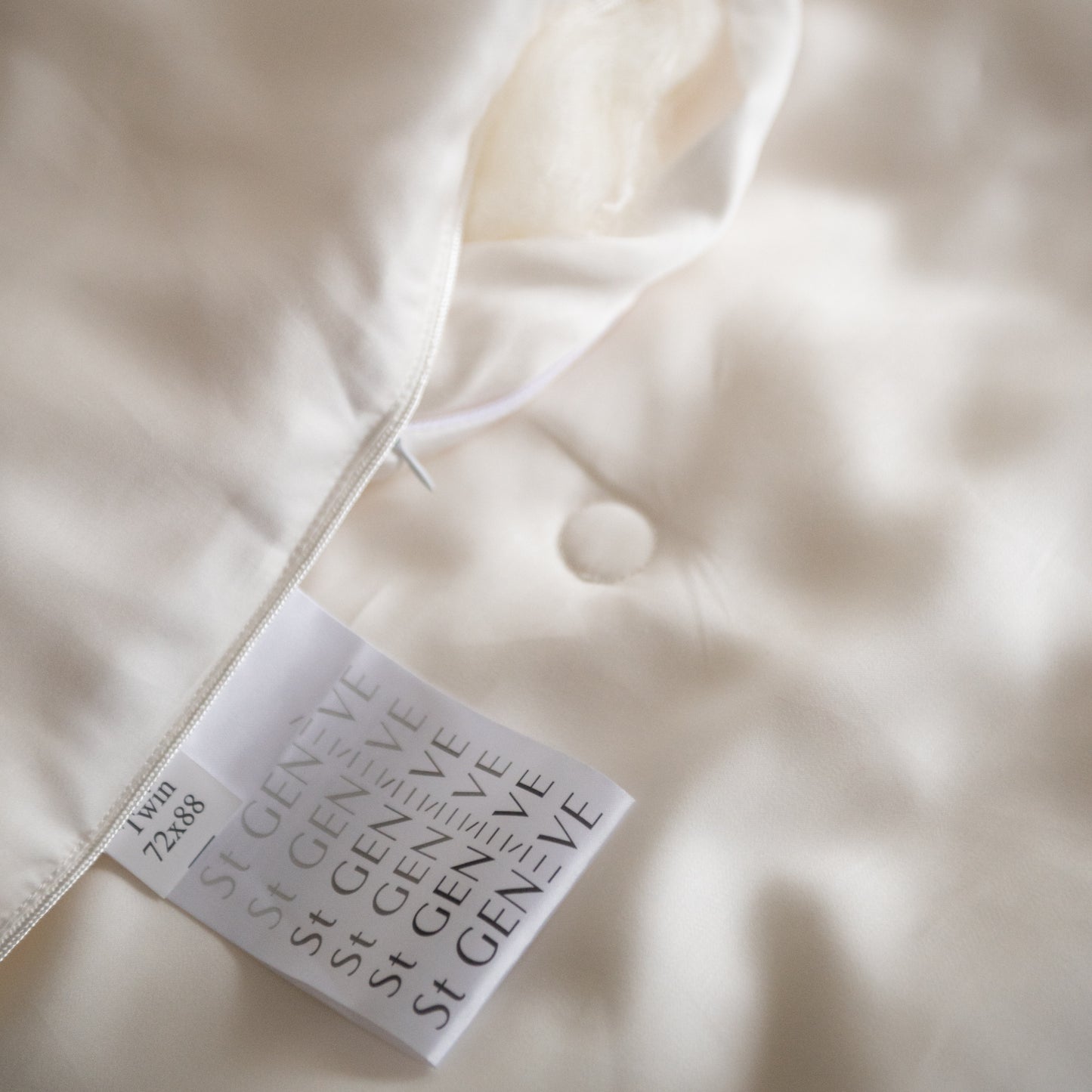 St. Geneve Silk Duvet