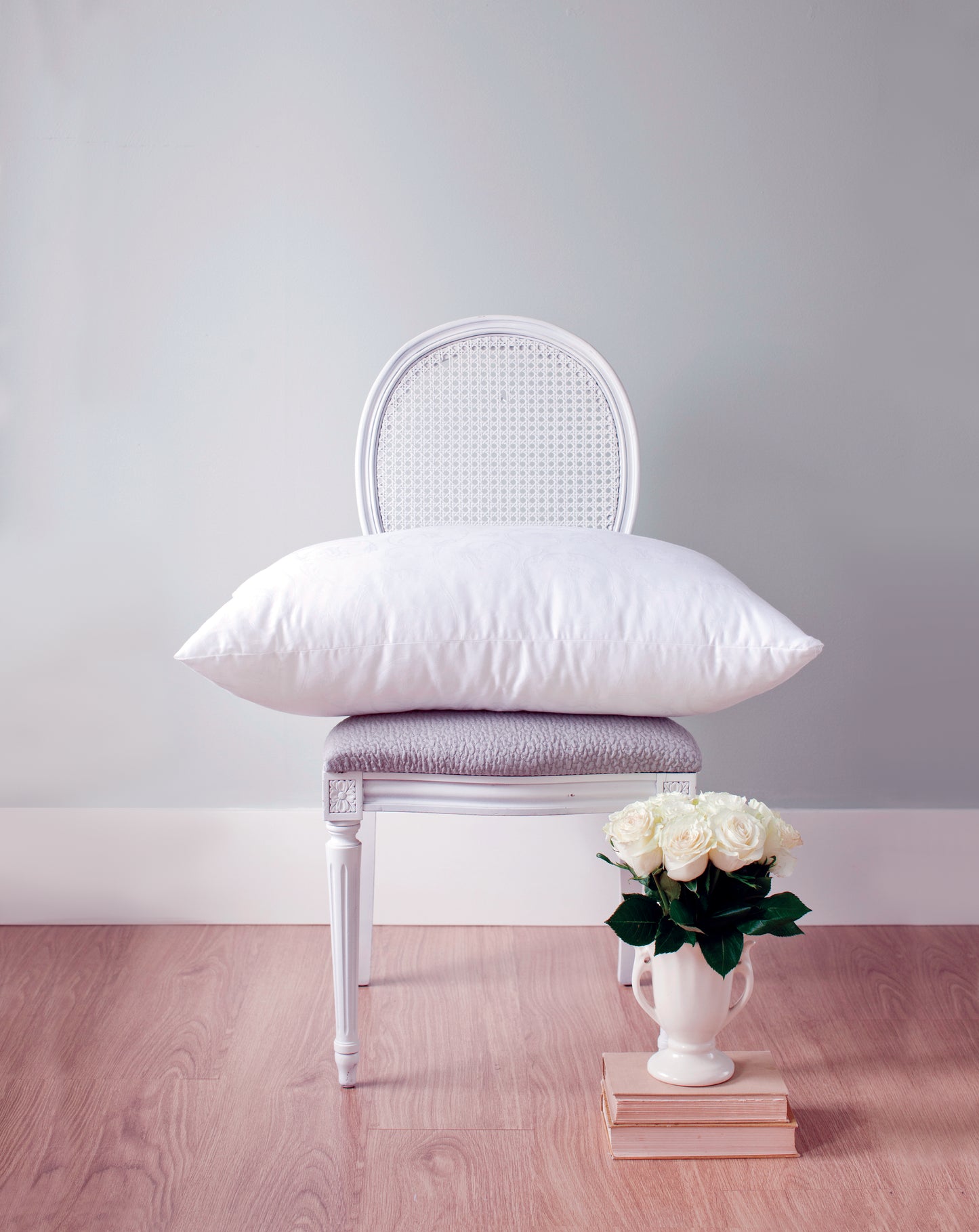 St. Geneve Eider Luxe Down Pillow
