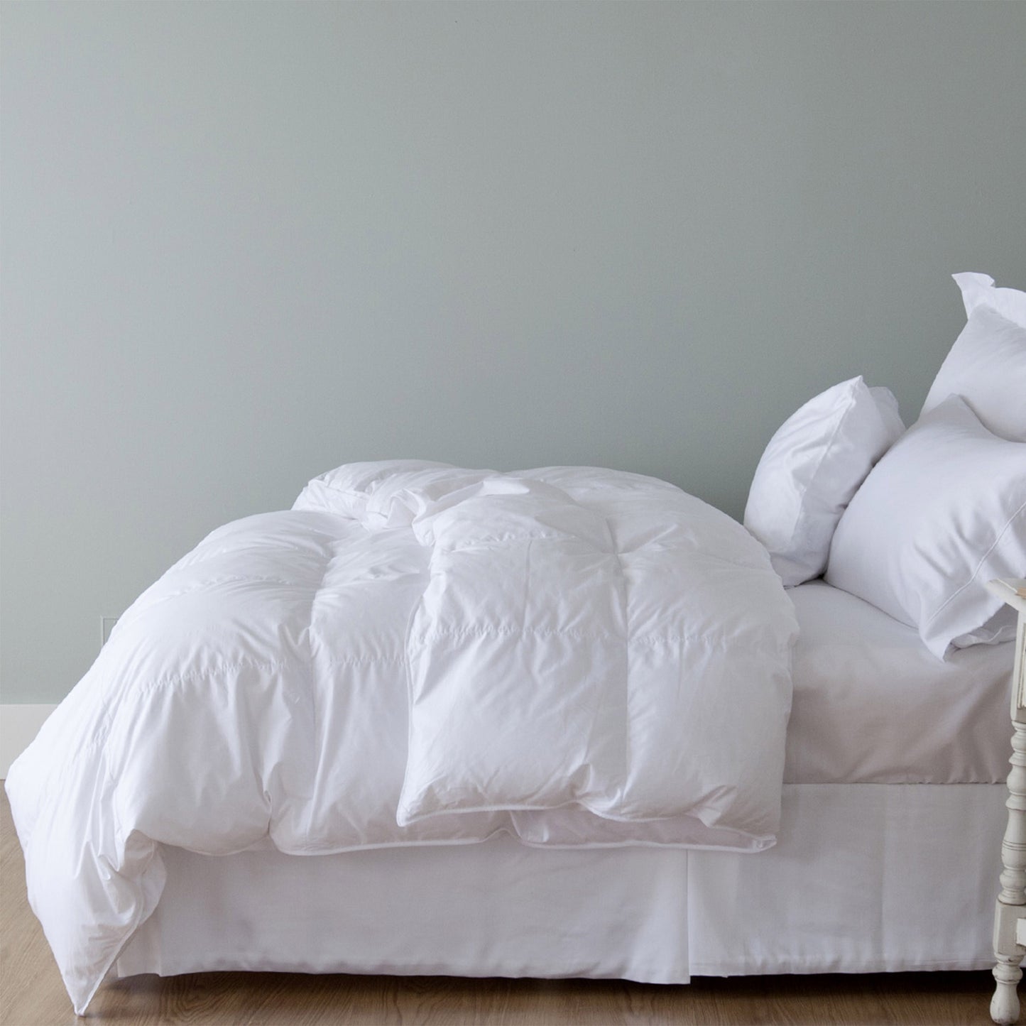 St. Geneve White Goose Down Heirloom Duvet